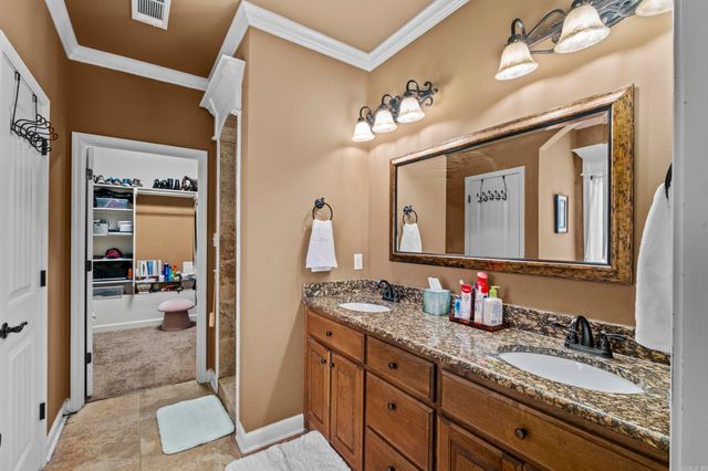 6021 Hardin Dr, Bryant, AR 72022