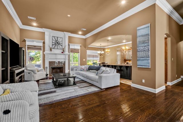 6021 Hardin Dr, Bryant, AR 72022