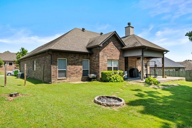 6021 Hardin Dr, Bryant, AR 72022