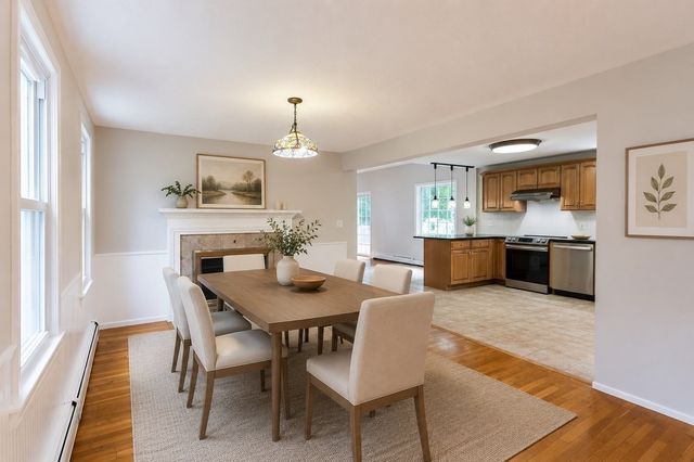 88 Forrest Rd, Westford, MA 01886