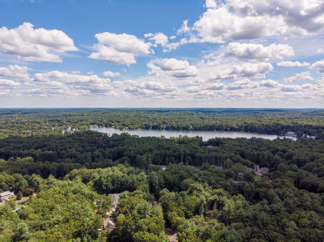 88 Forrest Rd, Westford, MA 01886
