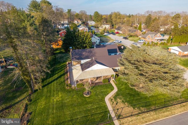 220 N NORRIS AVE, Phoenixville, PA 19460