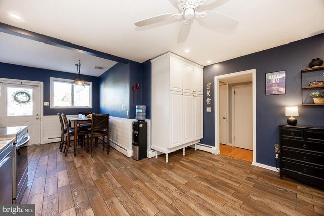 220 N NORRIS AVE, Phoenixville, PA 19460