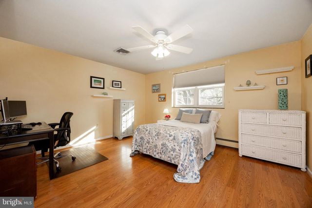 220 N NORRIS AVE, Phoenixville, PA 19460