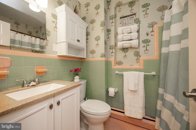 220 N NORRIS AVE, Phoenixville, PA 19460