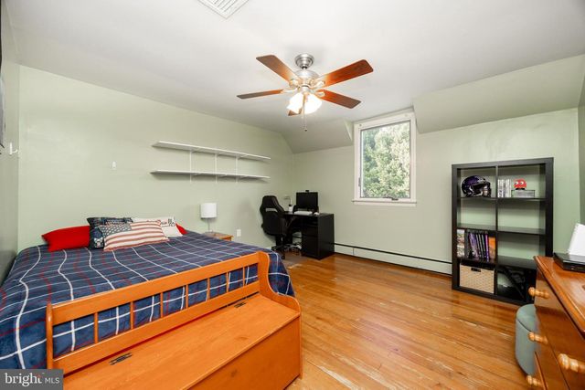 220 N NORRIS AVE, Phoenixville, PA 19460