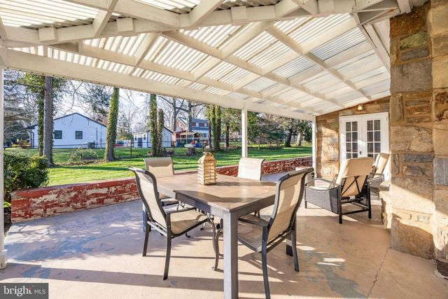 220 N NORRIS AVE, Phoenixville, PA 19460