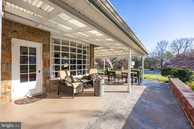 220 N NORRIS AVE, Phoenixville, PA 19460