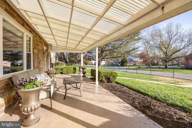 220 N NORRIS AVE, Phoenixville, PA 19460