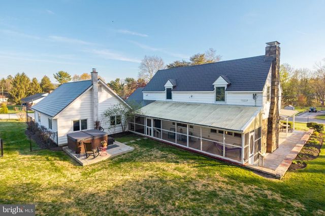 220 N NORRIS AVE, Phoenixville, PA 19460