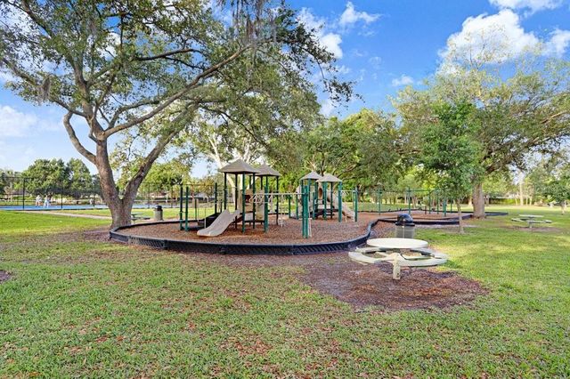 13602 S VILLAGE DRIVE 1205, Tampa, FL 33618