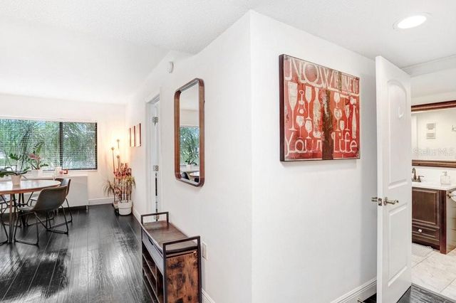 13602 S VILLAGE DRIVE 1205, Tampa, FL 33618