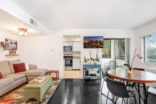 13602 S VILLAGE DRIVE 1205, Tampa, FL 33618