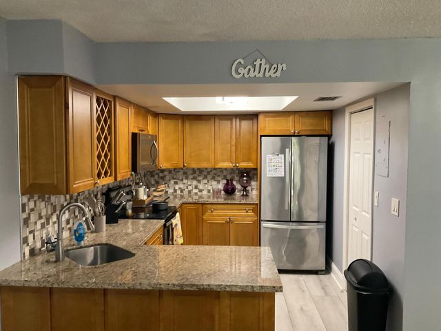 64 Canterbury Lane, Tamarac, FL 33319