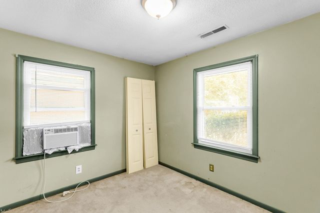 5433 Pennsylvania Avenue, North Charleston, SC 29406