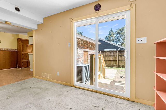 5433 Pennsylvania Avenue, North Charleston, SC 29406