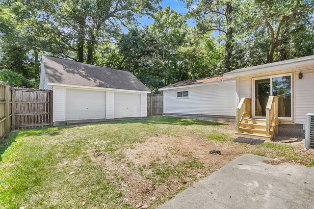 5433 Pennsylvania Avenue, North Charleston, SC 29406