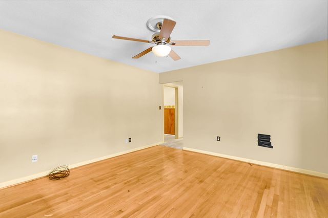5433 Pennsylvania Avenue, North Charleston, SC 29406