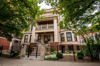 849 W Sheridan Road 1, Chicago, IL 60613