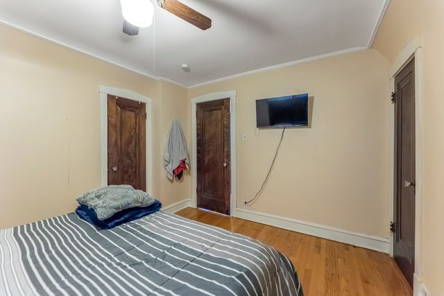 923 MANCHESTER Avenue, Westchester, IL 60154