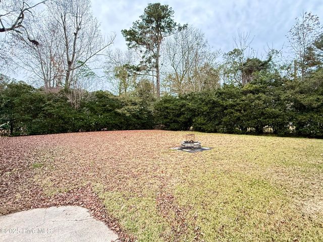 407 Seminole Trail, Jacksonville, NC 28540