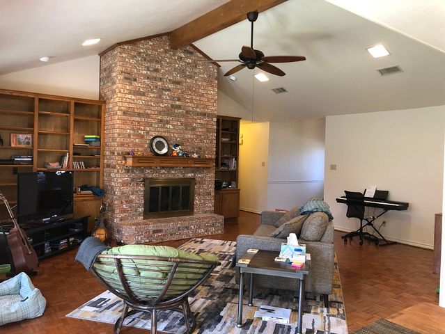 1006 Oakhaven, College Station, TX 77840