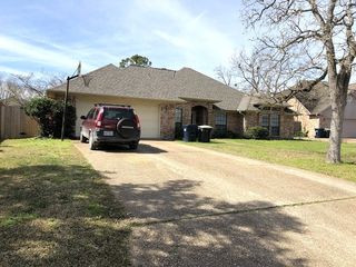 1006 Oakhaven, College Station, TX 77840