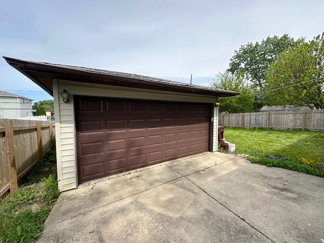16783 94th Avenue, Orland Hills, IL 60487
