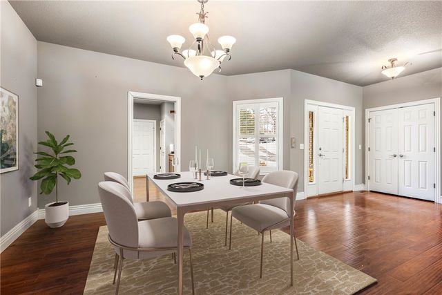 24 Kirkliston Lane, Bella Vista, AR 72715