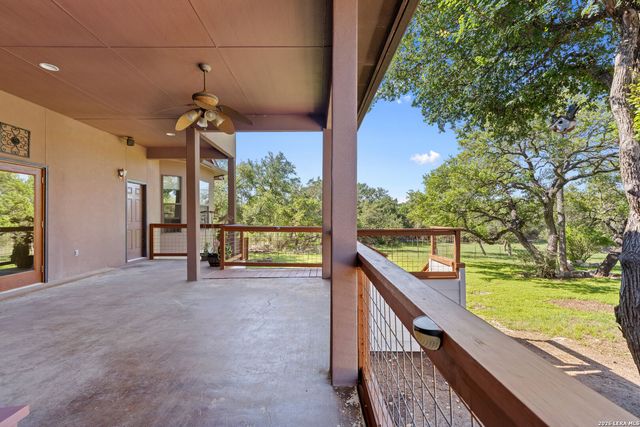 152 PICO CT, San Marcos, TX 78666