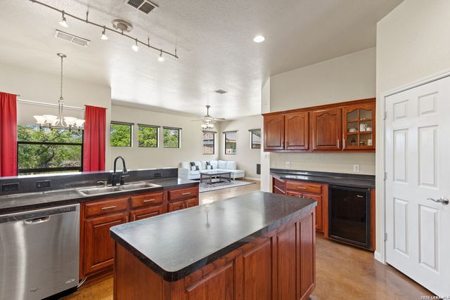 152 PICO CT, San Marcos, TX 78666