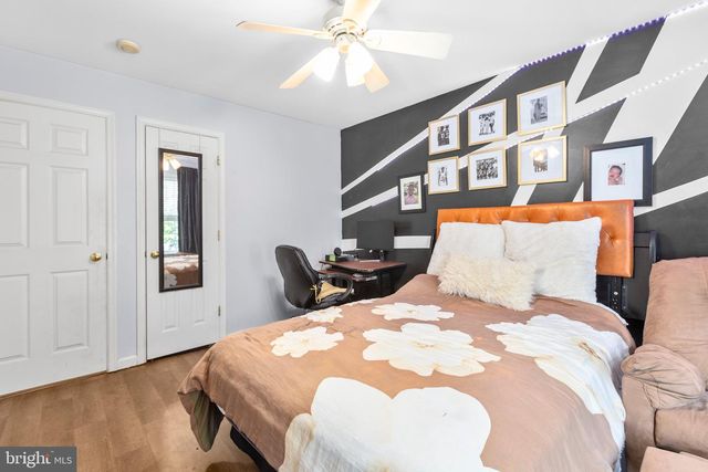 50 HAMSTEAD RD, Fredericksburg, VA 22405