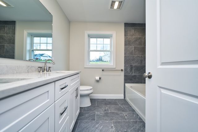 14 Westview Drive, Dartmouth, MA 02747