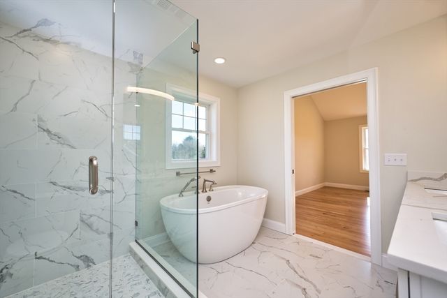 14 Westview Drive, Dartmouth, MA 02747