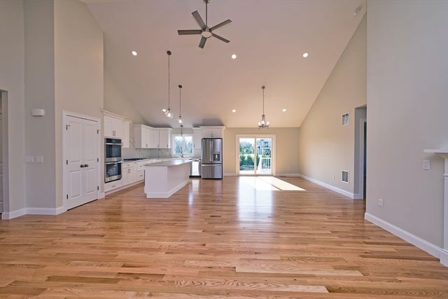 14 Westview Drive, Dartmouth, MA 02747