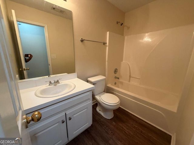 211 Ravenwood Court, Bethlehem, GA 30620