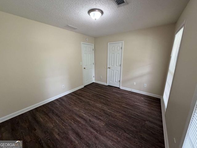 211 Ravenwood Court, Bethlehem, GA 30620