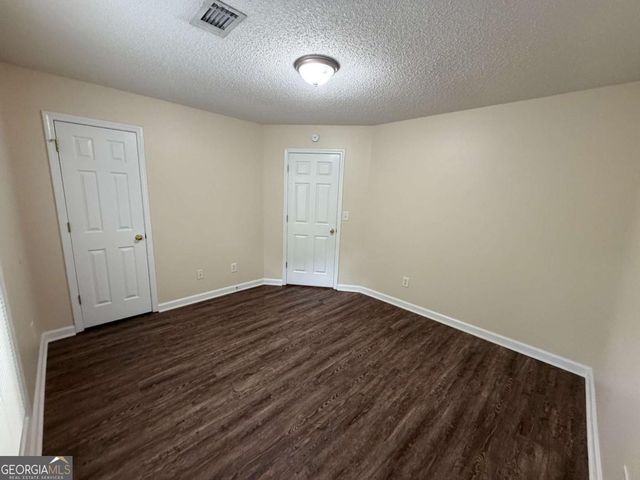 211 Ravenwood Court, Bethlehem, GA 30620