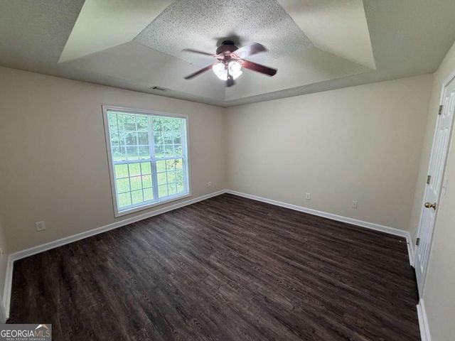 211 Ravenwood Court, Bethlehem, GA 30620