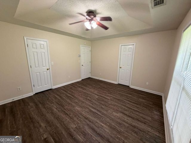 211 Ravenwood Court, Bethlehem, GA 30620