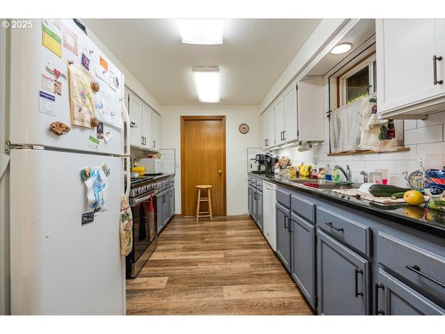 112 EYMAN CEMETERY Rd, Carson, WA 98610