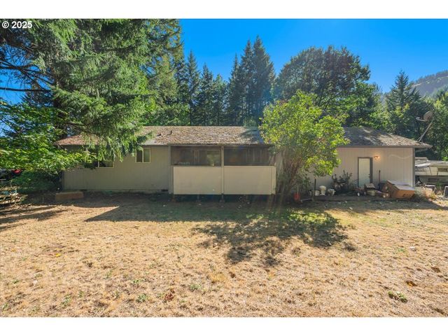 112 EYMAN CEMETERY Rd, Carson, WA 98610