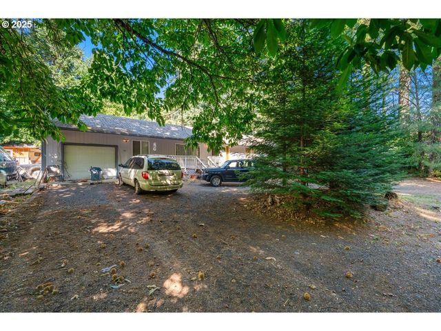 112 EYMAN CEMETERY Rd, Carson, WA 98610