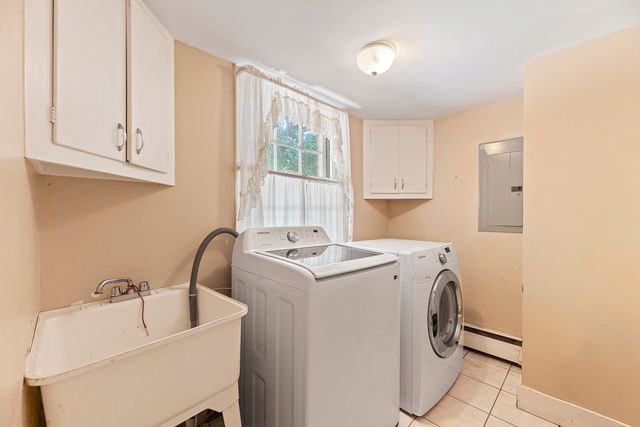 1130 E Lake Avenue, Glenview, IL 60025