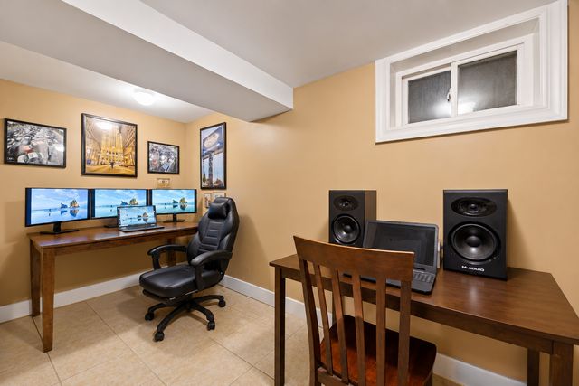 1130 E Lake Avenue, Glenview, IL 60025