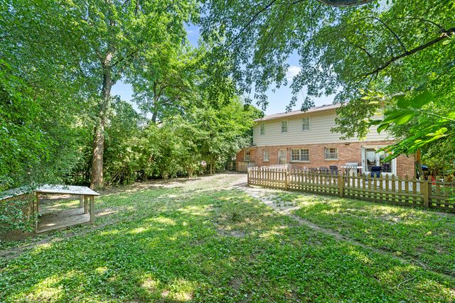 1130 E Lake Avenue, Glenview, IL 60025
