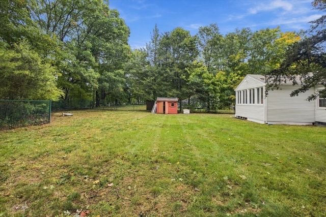 9 Malcolm St, Norfolk, MA 02056