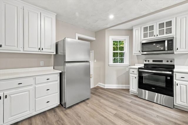 9 Malcolm St, Norfolk, MA 02056