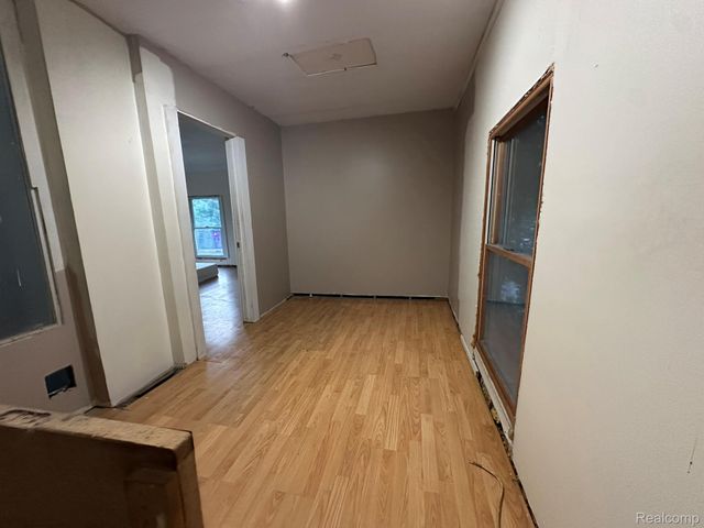 12 Oak Street, Ypsilanti, MI 48198