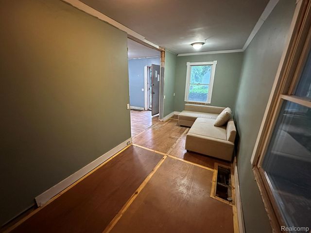 12 Oak Street, Ypsilanti, MI 48198